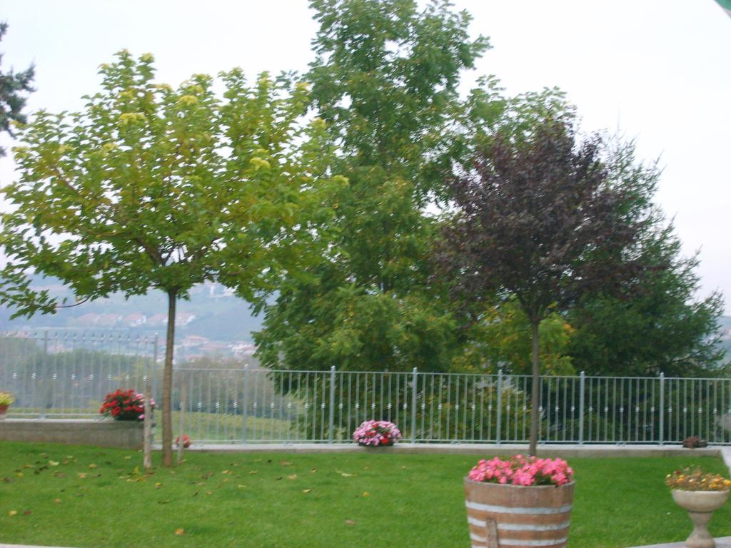 Villa Cascina Longoria Neive Exterior foto
